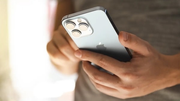 Chàng trai nhắn tin cho bố đã qua đời để tâm sự, giật mình khi nhận được tin nhắn trả lời-2