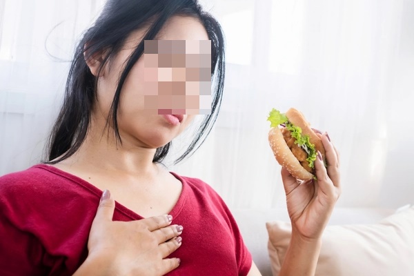 5 bất thường trong khi ăn uống rất có thể là lời cầu cứu” từ cơ thể khi mắc bệnh ung thư-1