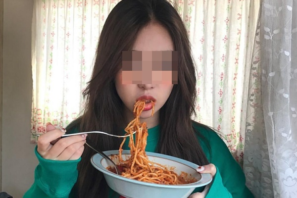 5 bất thường trong khi ăn uống rất có thể là lời cầu cứu” từ cơ thể khi mắc bệnh ung thư-2