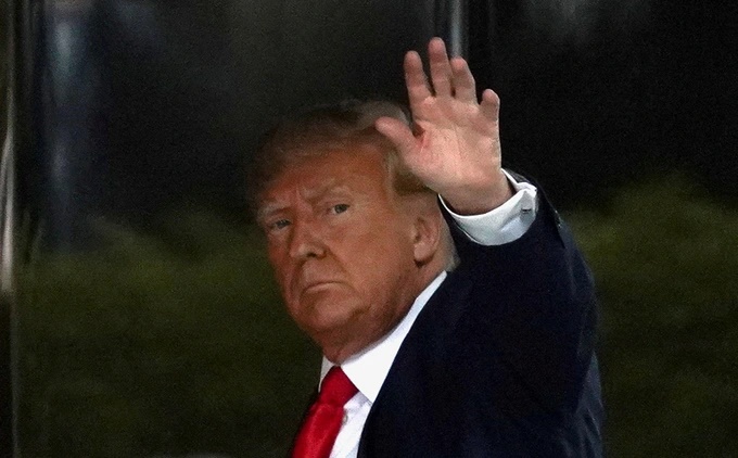 Thẩm phán cấm phát sóng buổi trình diện tòa của ông Trump-1
