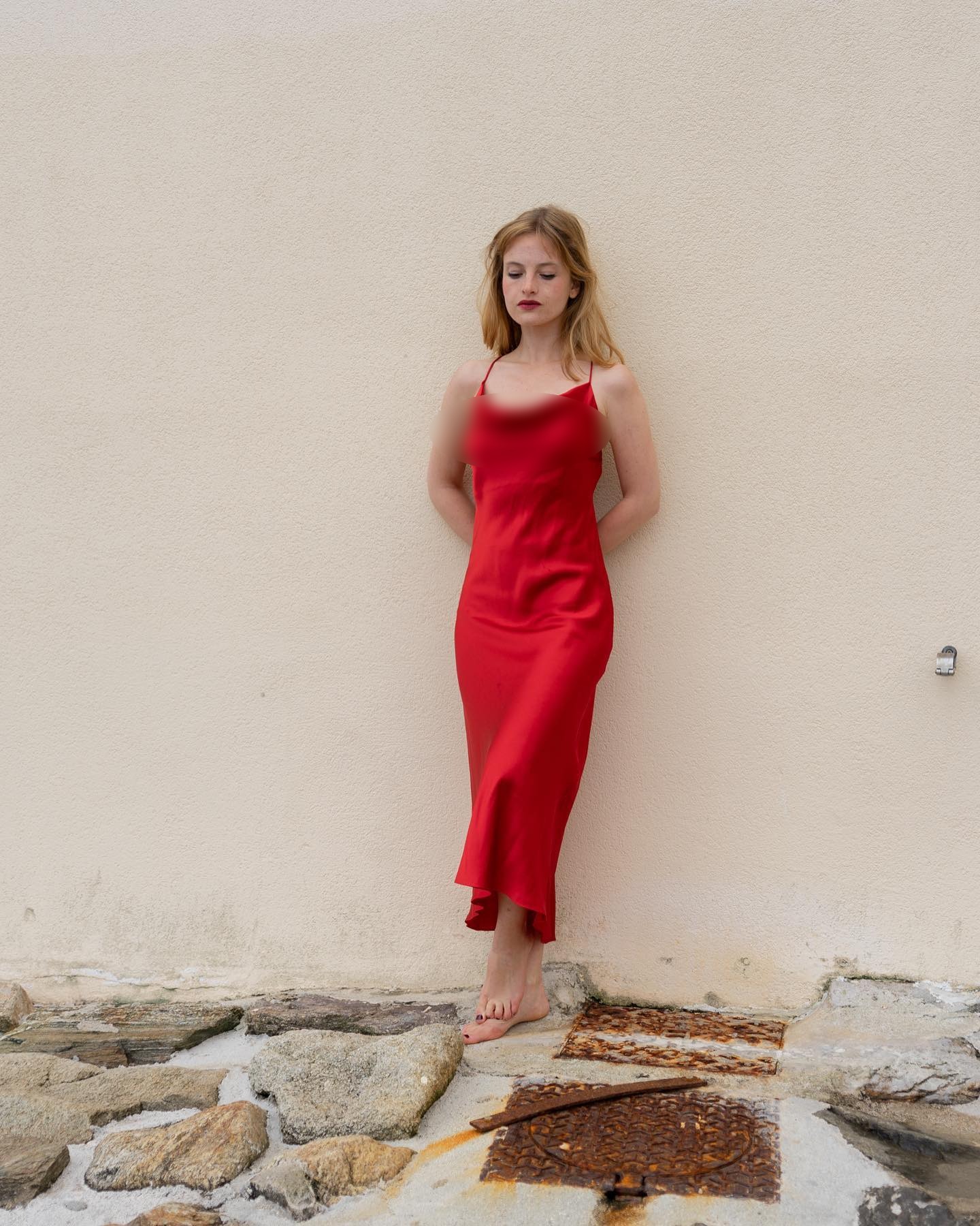 5 kiểu váy liền không thể thiếu trong tủ đồ hè của phụ nữ Pháp-10