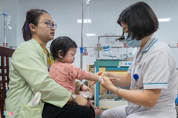 Nhiều trẻ tại Hà Nội diễn biến nặng do mắc virus RSV-3