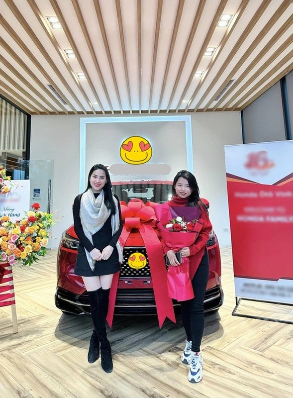 Độ giàu có khủng của chiến thần” Võ Hà Linh-13