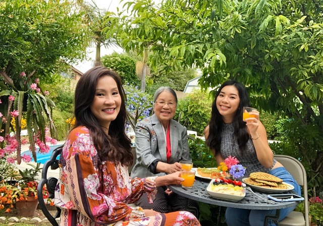 Tình đầu đứt gánh sau 24 năm và gặp biến cố bệnh tật, Hồng Đào được vực dậy nhờ động thái này!-17