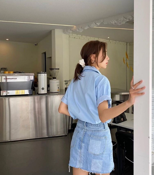 5 màu áo sơ mi hack tuổi đáng sắm nhất mùa hè-2