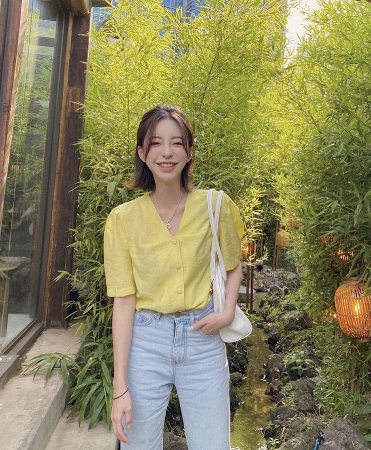 5 màu áo sơ mi hack tuổi đáng sắm nhất mùa hè-7