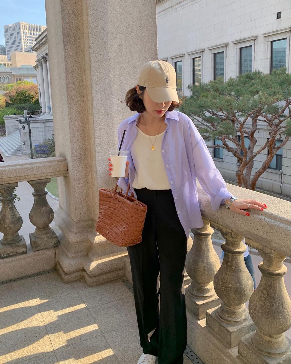 5 màu áo sơ mi hack tuổi đáng sắm nhất mùa hè-10