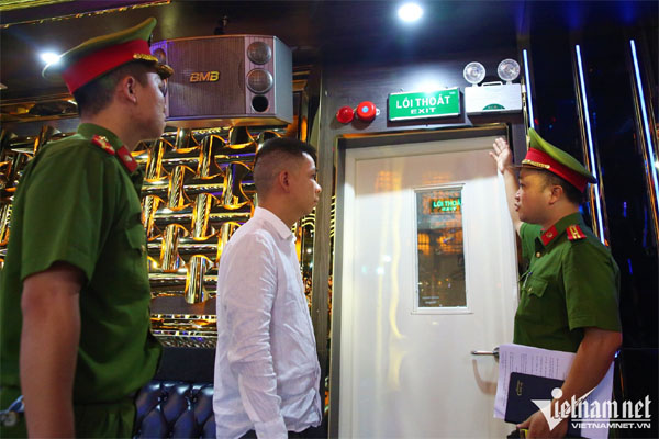Tâm sự cay đắng của bé gái 13 tuổi bị bán vào quán karaoke-2