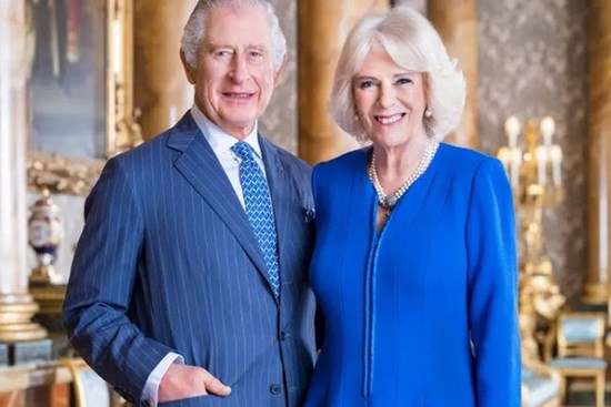 Vua Charles xác nhận danh phận cho bà Camilla