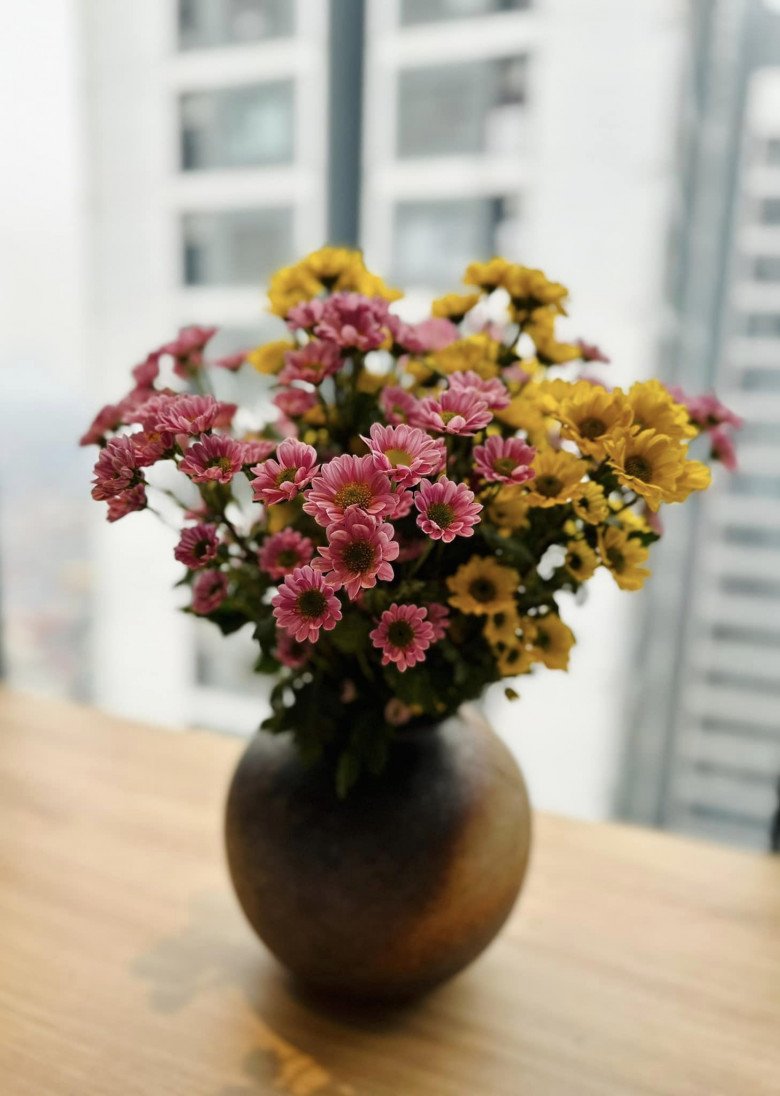 BTV, Thượng úy Minh Hương khoe ngôi nhà đẹp hết chỗ chê, phong cách cắm hoa khiến chị em nể phục-19