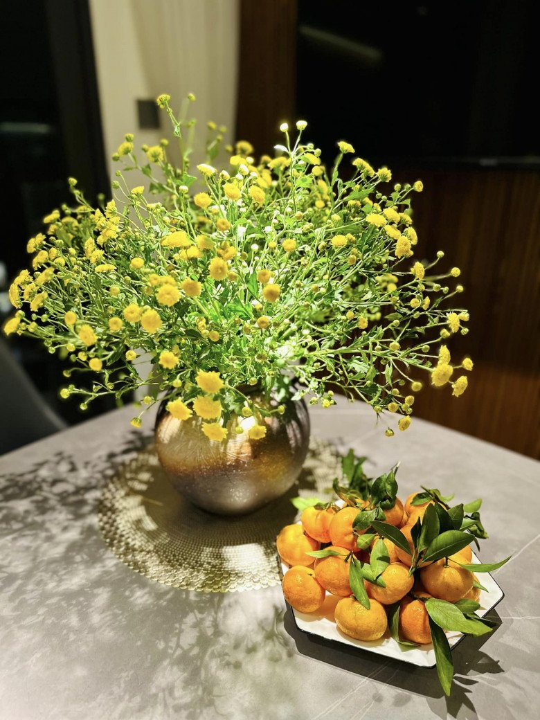BTV, Thượng úy Minh Hương khoe ngôi nhà đẹp hết chỗ chê, phong cách cắm hoa khiến chị em nể phục-20