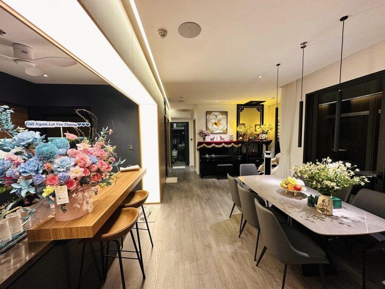 BTV, Thượng úy Minh Hương khoe ngôi nhà đẹp hết chỗ chê, phong cách cắm hoa khiến chị em nể phục-27