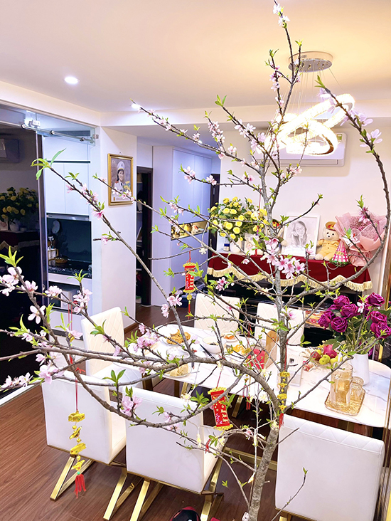 BTV, Thượng úy Minh Hương khoe ngôi nhà đẹp hết chỗ chê, phong cách cắm hoa khiến chị em nể phục-35