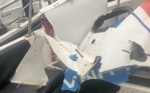 Ngư dân phát hiện trực thăng Bell 505 phát ra tiếng nổ trước khi rơi xuống biển-2