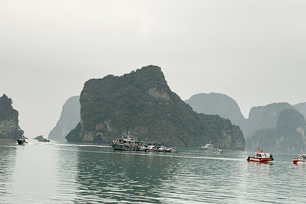 Tìm thấy thi thể phi công, danh tính 5 nạn nhân vụ rơi máy bay trực thăng Bell 505-4