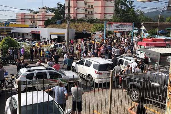 Brazil: Kẻ cầm rìu tấn công trường mầm non, 9 trẻ thương vong-1