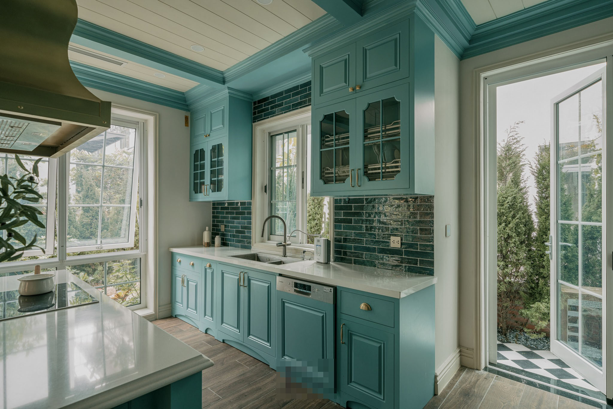 Biệt thự đậm chất không gian điện ảnh với mảng xanh bao quanh-11