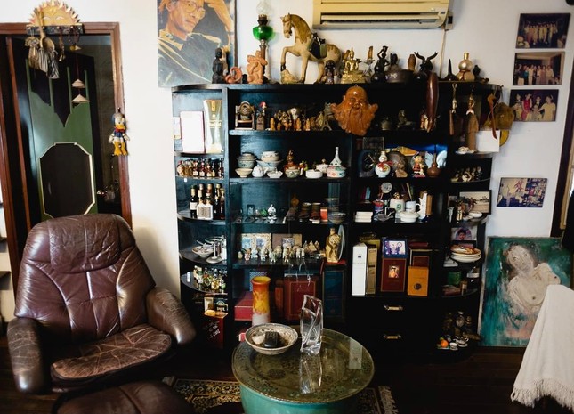 Bên trong căn phòng 22 năm vẫn sáng đèn của cố nhạc sĩ Trịnh Công Sơn mà Hồng Nhung vừa đến thăm-5