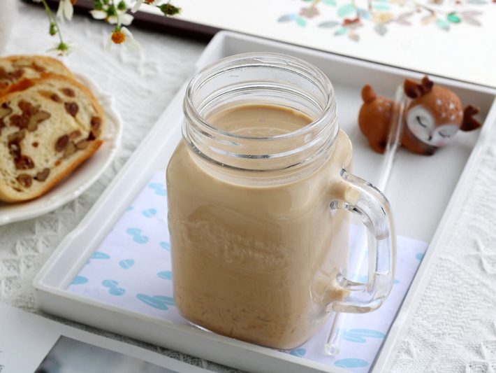 Pha trà sữa cho thêm cơm rượu vào uống vừa ngon lại giúp đẹp da-8