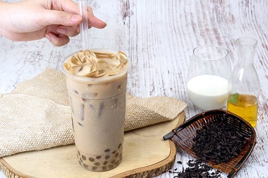 Pha trà sữa cho thêm cơm rượu vào uống vừa ngon lại giúp đẹp da