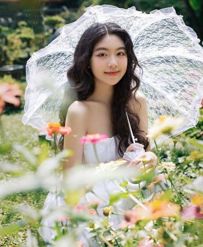 Con gái MC Quyền Linh khoe sắc trong trẻo tuổi 17, tiết lộ lý do không yêu đương-2