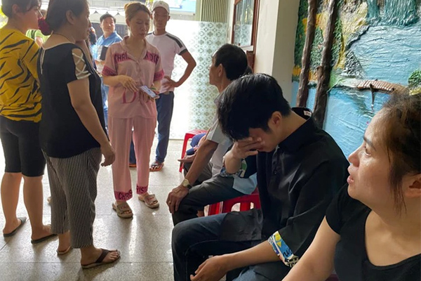 Bàn giao cho gia đình 4 thi thể nạn nhân máy bay Bell 505 bị rơi-3