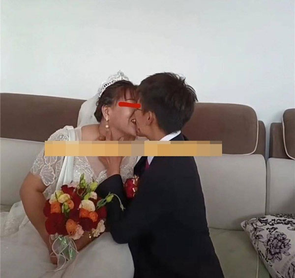 Trai tân 28 tuổi cưới vợ 42 tuổi, biết danh tính cô dâu cả gia đình khuyên anh nghĩ lại-3