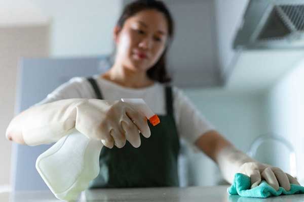 Người vợ nhận núi” tiền công sau 25 năm ở nhà nội trợ-1