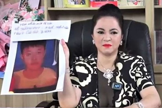 Lời khai bà Phương Hằng về cáo buộc nghệ sĩ 'lừa đảo, lươn lẹo