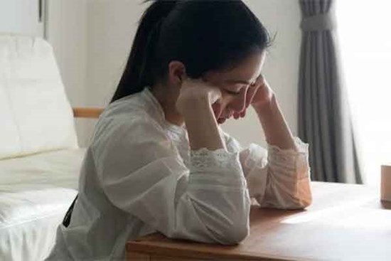 Bạn trai khoe với em gái là yêu tôi không tốn 1 đồng tình phí