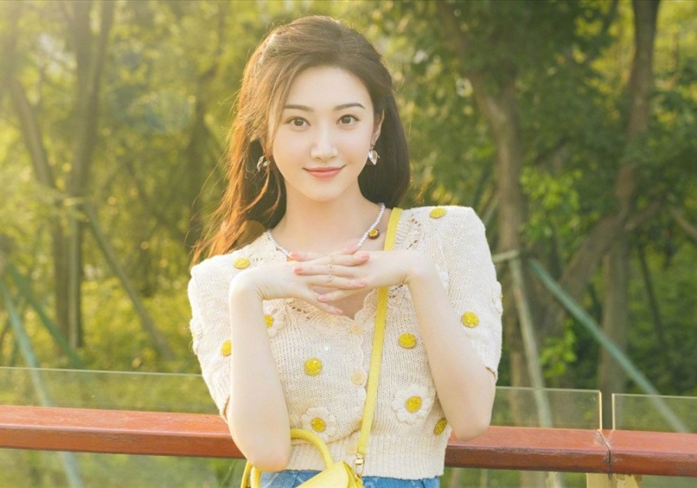 Cảnh Điềm lần đầu lộ diện sau lùm xùm bị bạn trai gán nợ bằng clip nóng-2