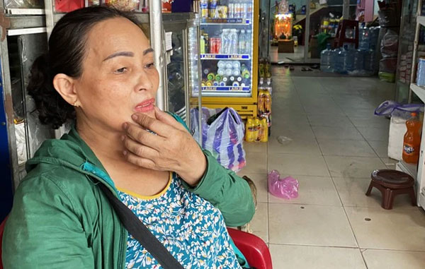 Hàng xóm tiếc thương đón thi thể nạn nhân cuối cùng vụ rơi trực thăng Bell-505 về với gia đình-5