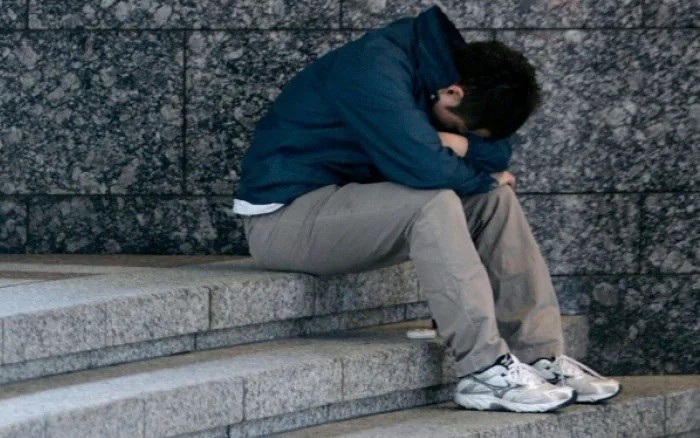 Nam sinh 18 tuổi mắc cùng lúc sùi mào gà và HIV-1