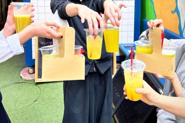 Chuyện xe nước mía giàu sụ tại Hàn: Những người phụ nữ Việt mạnh mẽ!-5