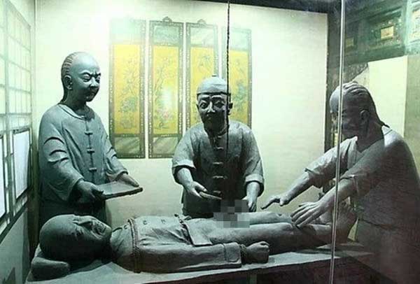 Quá trình tịnh thân đau đớn của thái giám trong lịch sử Trung Quốc-1