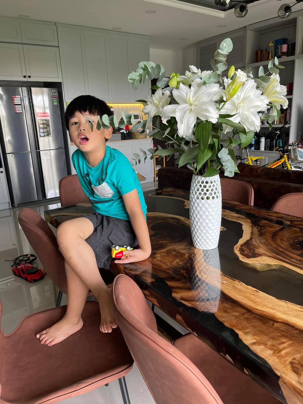 Góc lạ thú vị trong căn hộ cao cấp của nữ diễn viên gây bão khi vừa khóc vừa tố bảo hiểm lừa-3