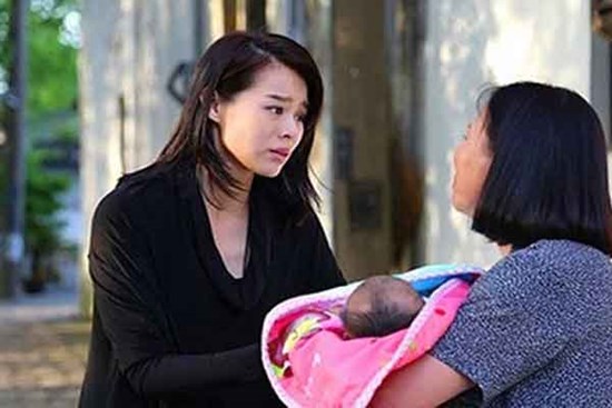 Để bỏ được anh trai tôi, chị dâu đã dùng