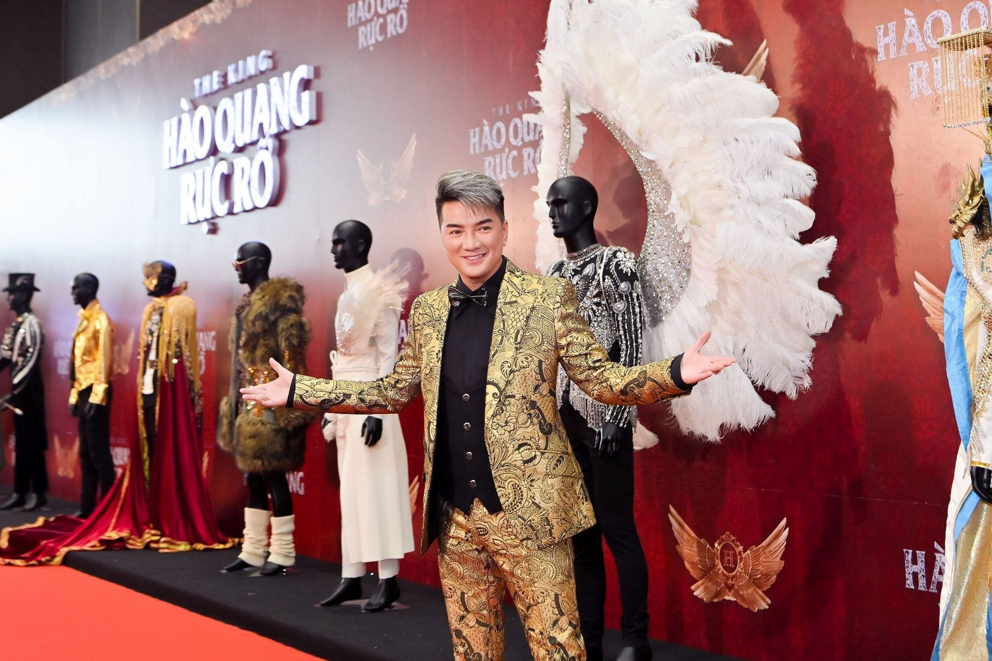 Loạn danh xưng: Sự lộn xộn, hào quang giả tạo trong showbiz Việt-1