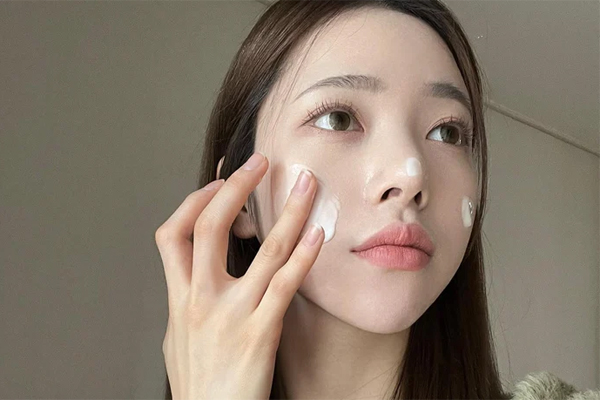 Loại kem chống nắng khiến da lên nhiều mụn, lão hóa nhanh bất ngờ-5