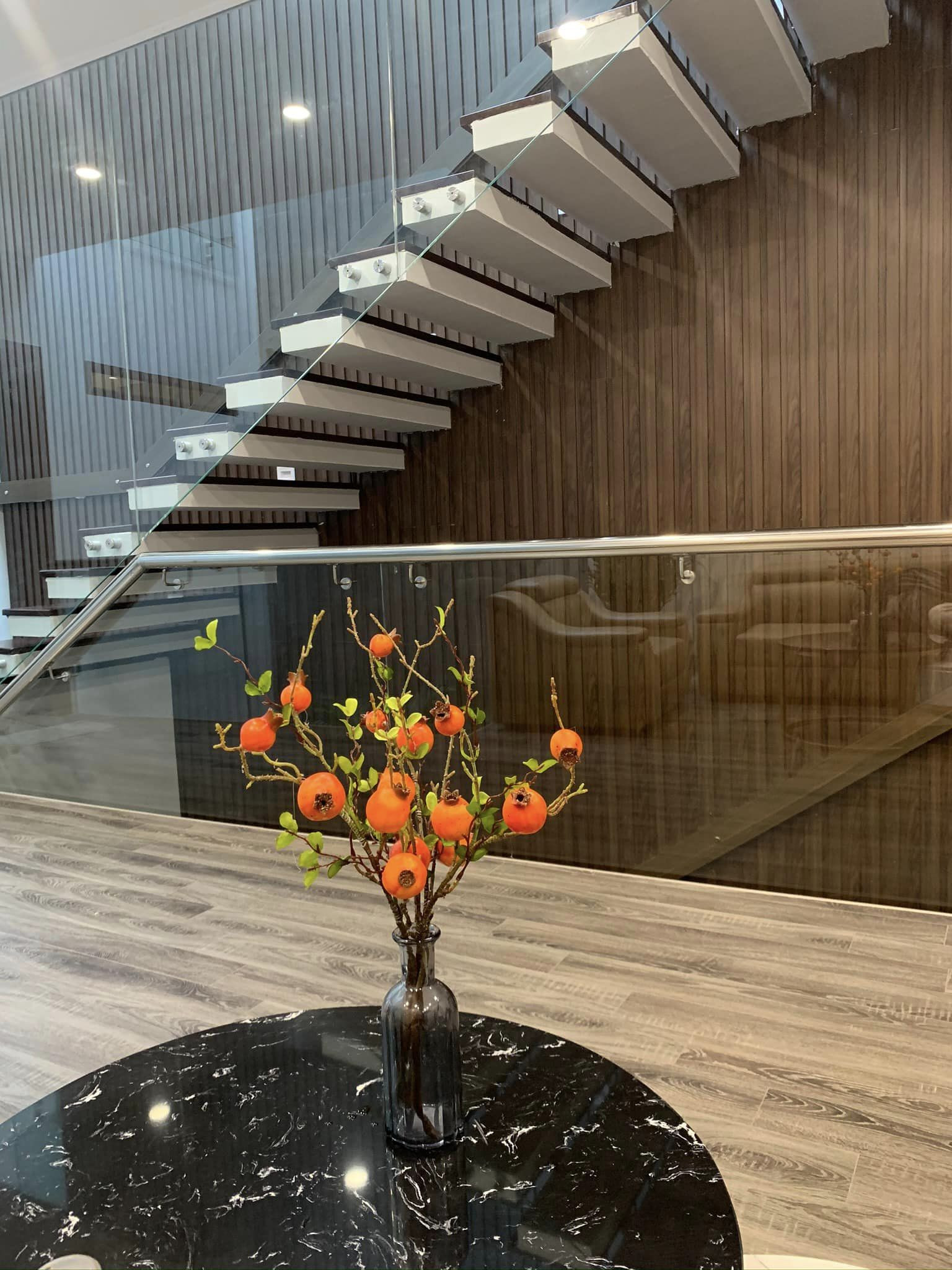 Nhà phố đông ấm, hè mát mang phong cách hiện đại-7