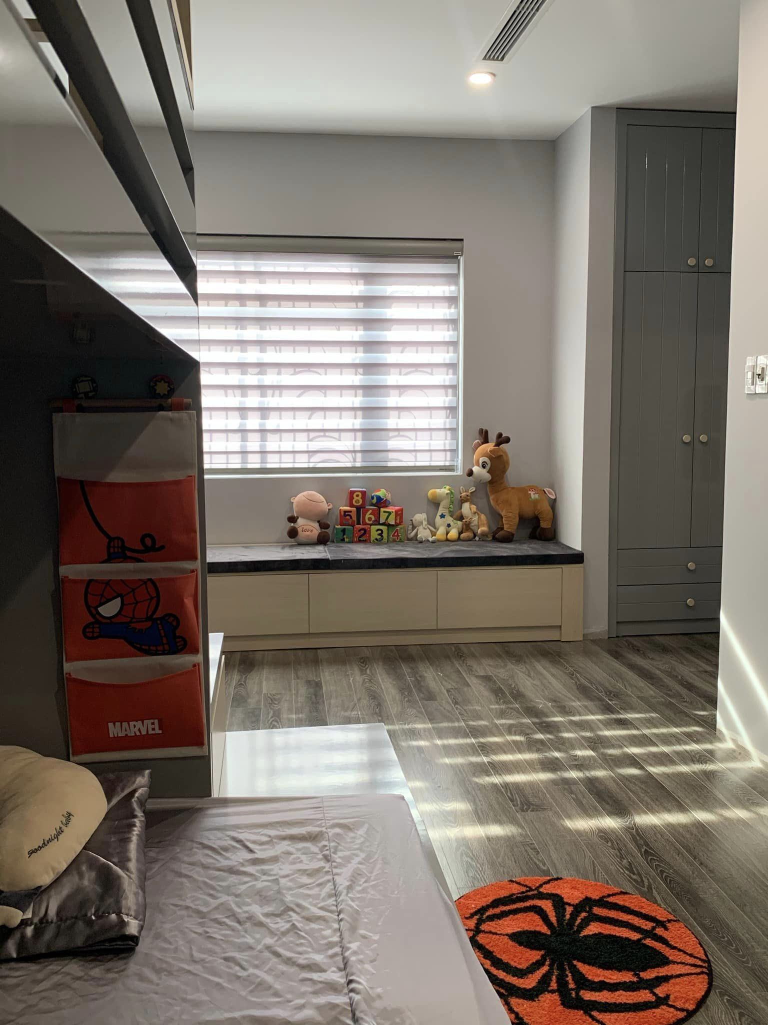 Nhà phố đông ấm, hè mát mang phong cách hiện đại-11