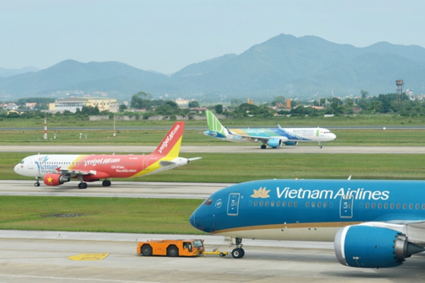 Lý do giá vé máy bay tăng sốc-2