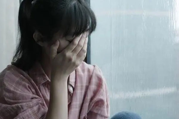 Mẹ chồng đòi ngủ chung giường với con dâu và cái kết-3