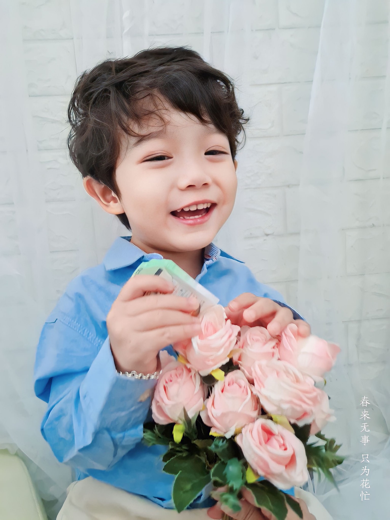 Được mẹ cho đu trend Lưu Diệc Phi, bé gái nhập vai thần sầu-14