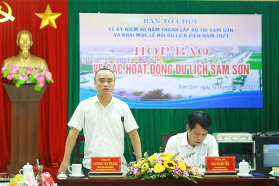 Bí thư Sầm Sơn: 1 quả dừa bán chênh 40 ngàn, phạt 12 triệu