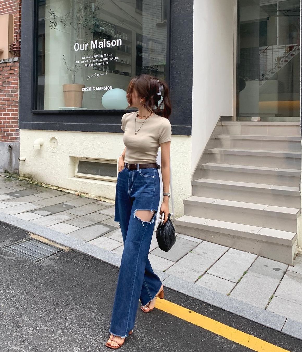 Mặc quần ống rộng với 5 kiểu áo này là chuẩn sành điệu-6