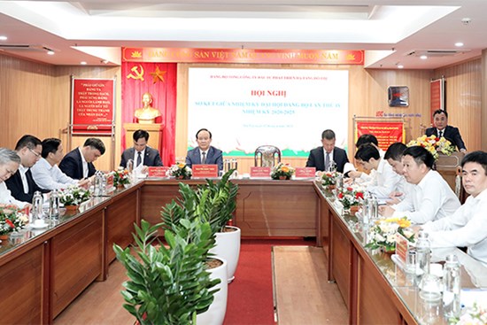 Đảng bộ Tổng Công ty Đầu tư phát triển hạ tầng đô thị sơ kết giữa nhiệm kỳ