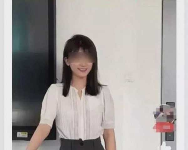 Cô giáo bị tố quan hệ bất chính với 48/50 phụ huynh của lớp, ông bố nào cũng tưởng mình là duy nhất-2