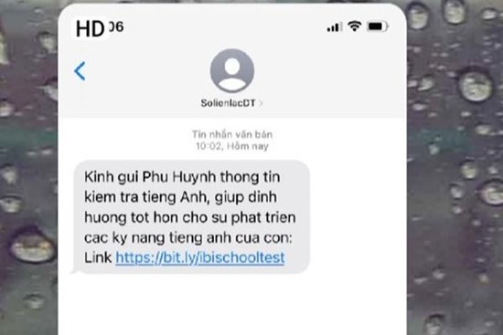 Phụ huynh cảnh giác với tin nhắn gửi đường link 