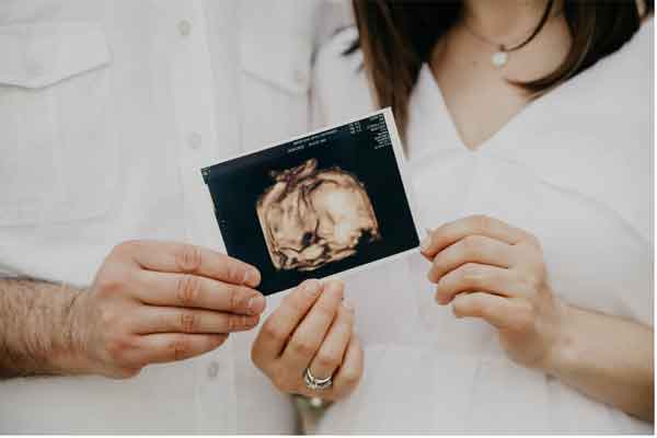 Mẹ chồng đòi ngủ chung giường với con dâu và cái kết-2